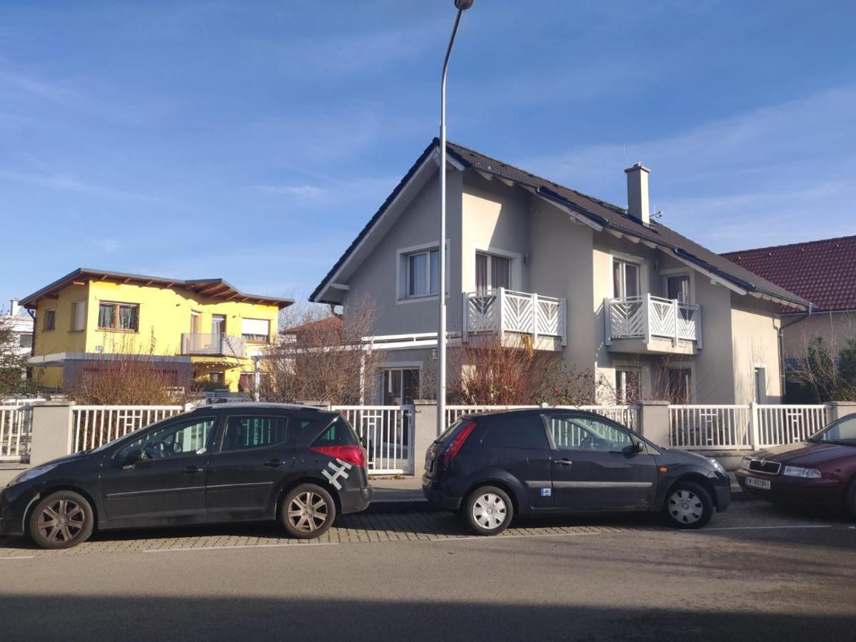 Relax - Ferienhaus In Wien Екстер'єр фото