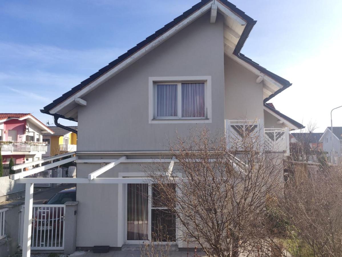 Relax - Ferienhaus In Wien Екстер'єр фото